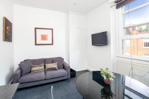 Cosy 1-Bed Flat On King's Road In Chelsea, West London